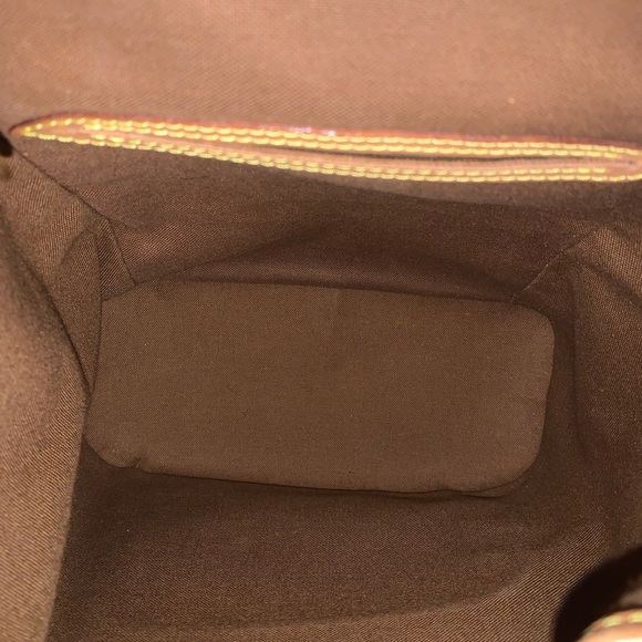 DISCONTINUED Louis Vuitton Montsouris backpack in brown monogram canvas. - Picture 6 of 16